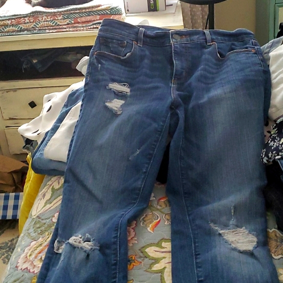 Jeans - Picture 1 of 3